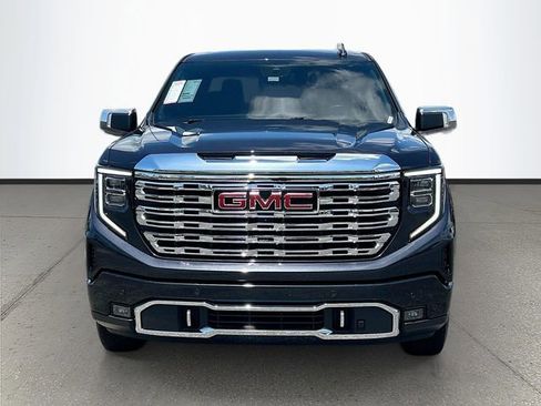 Used 2023 GMC Sierra 1500 Denali AWD/4WD image 2