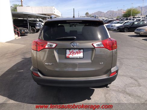 Used 2014 Toyota RAV4 LE FWD image 7