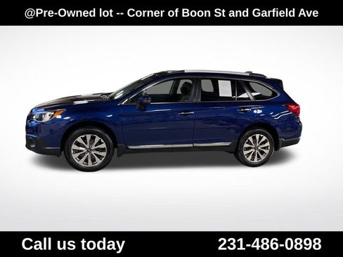 Used 2017 Subaru Outback 3.6R Touring AWD/4WD image 2