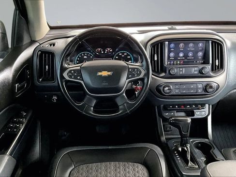 Used 2021 Chevrolet Colorado Z71 w/ Z71 Midnight Edition RWD image 8