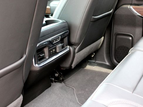 Used 2023 Chevrolet Silverado 3500 High Country image 19