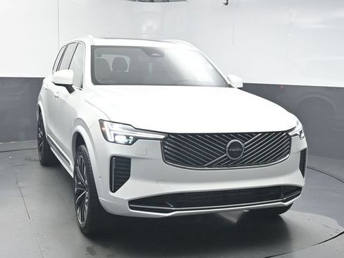 New 2026 Volvo XC90 T8 Plus w/ Protection Package Premier AWD/4WD image 2