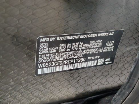 Used 2024 BMW iX xDrive50 w/ Premium Package AWD/4WD image 35