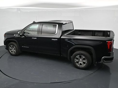 Used 2025 GMC Sierra 1500 SLT RWD image 21
