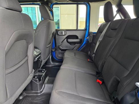 Used 2022 Jeep Wrangler Unlimited Sport image 13