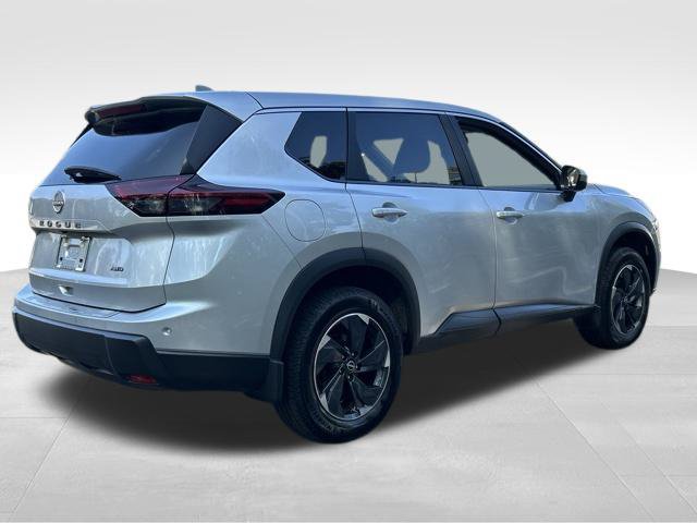 Used 2025 Nissan Rogue SV AWD/4WD image 5