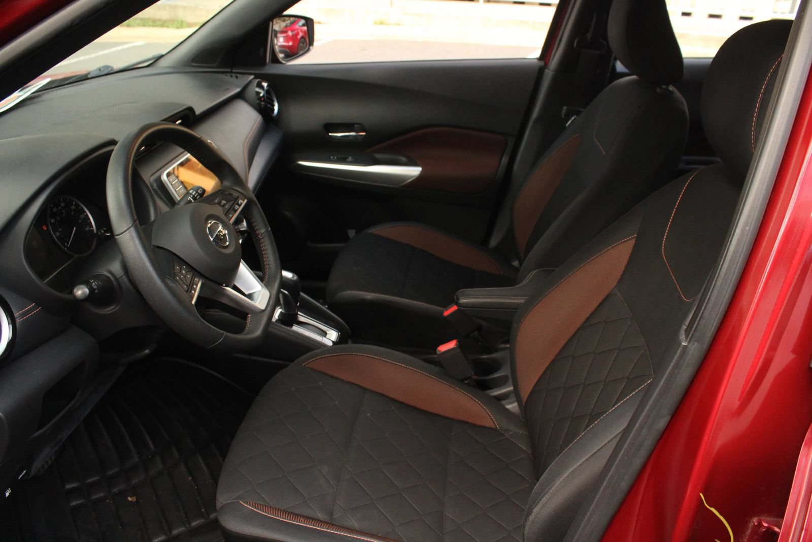 Used 2020 Nissan Kicks SR FWD image 14