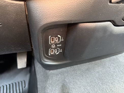 Used 2020 RAM 1500 Laramie AWD/4WD image 34