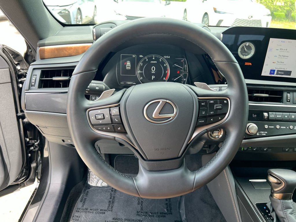 Certified 2025 Lexus ES 350 w/ Premium Package FWD image 13