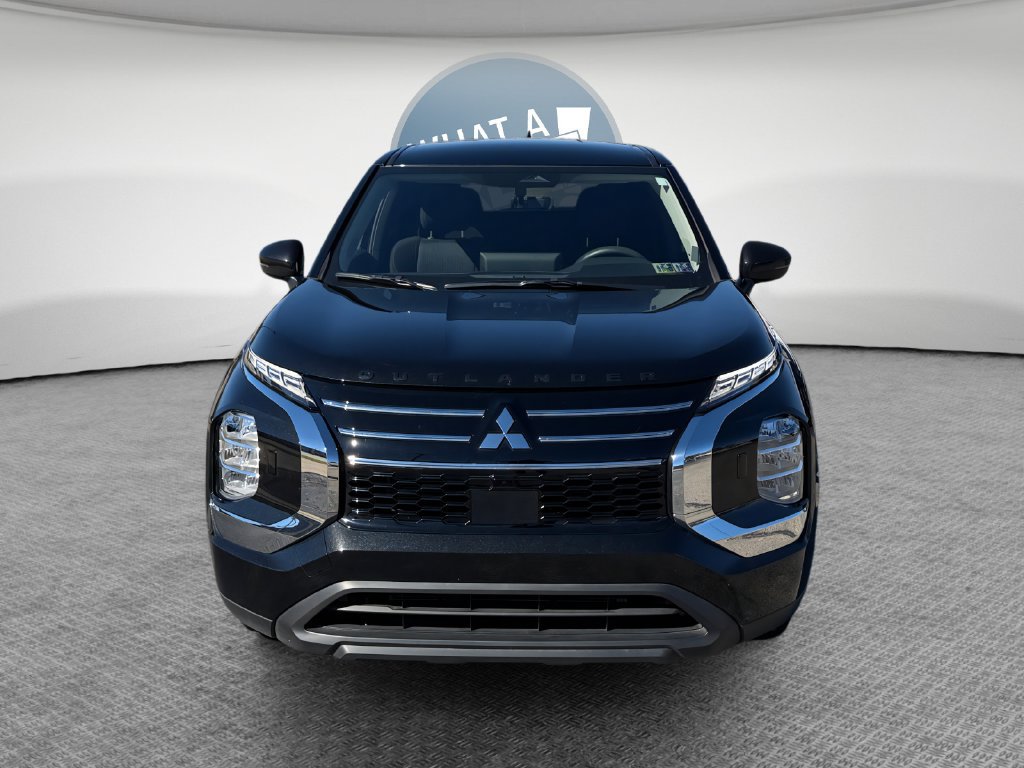 Used 2025 Mitsubishi Outlander ES AWD/4WD image 9