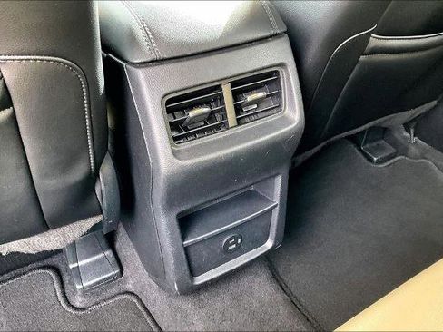 Certified 2022 Ford Edge SEL image 31