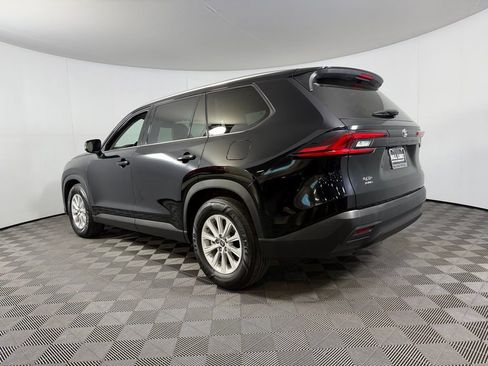 Used 2025 Toyota Grand Highlander AWD image 9
