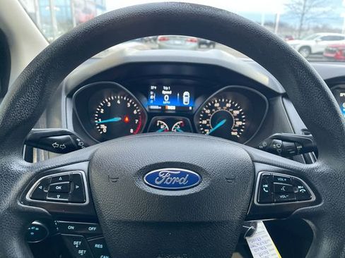 Used 2018 Ford Focus SE image 11