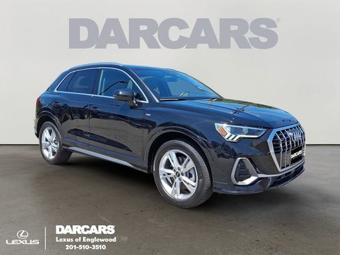 Used 2024 Audi Q3 2.0T Premium Plus AWD/4WD image 1