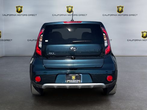 Used 2018 Kia Soul + w/ Audio Package FWD image 4