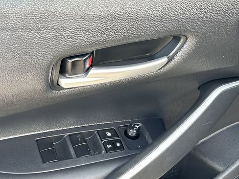 Used 2023 Toyota Corolla SE image 18