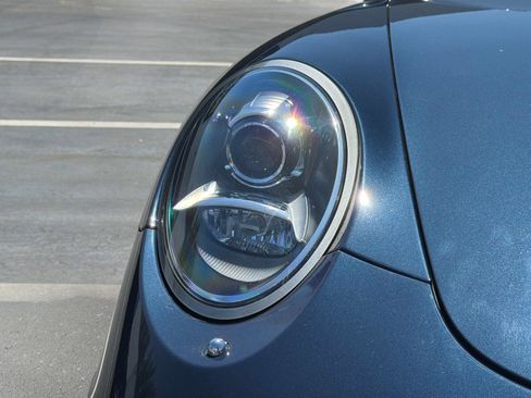 Used 2012 Porsche 911 Carrera RWD image 9