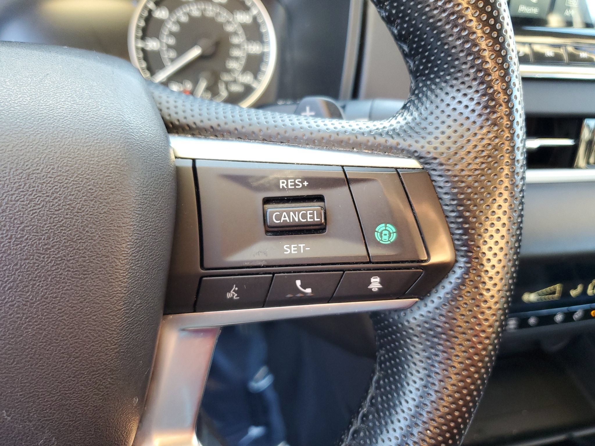 Used 2024 Mitsubishi Outlander AWD image 20
