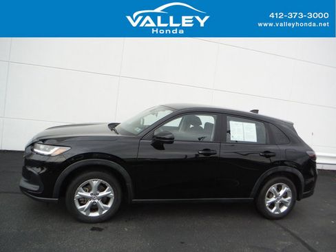 Used 2023 Honda HR-V LX image 2
