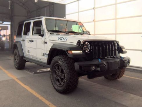 Used 2023 Jeep Wrangler Unlimited w/ Cold Weather Group AWD/4WD image 3
