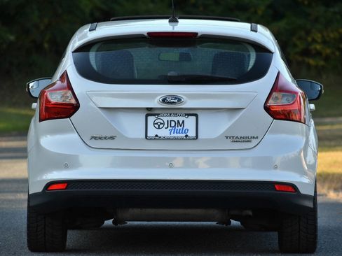 Used 2014 Ford Focus Titanium image 6