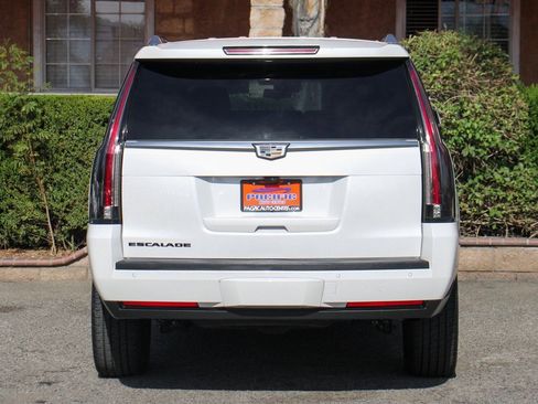Used 2020 Cadillac Escalade ESV Luxury image 7