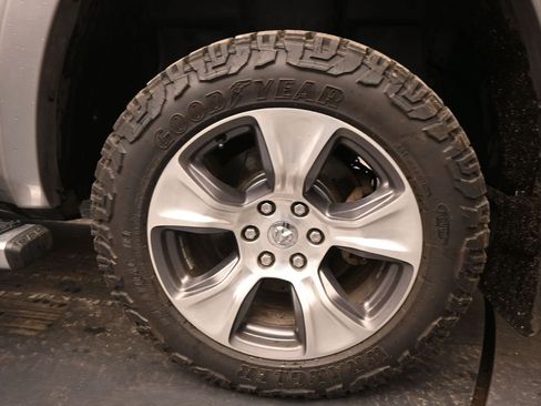 Used 2021 RAM 1500 Laramie image 15