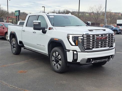 New 2026 GMC Sierra 2500 Denali w/ Denali Reserve Package image 3