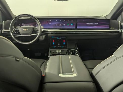 Used 2026 Cadillac Escalade Sport w/ Touring Package image 19
