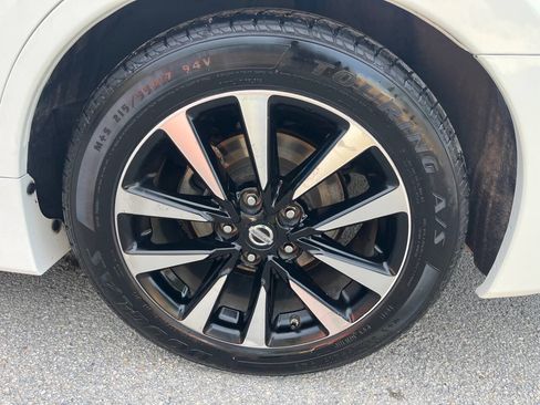 Used 2018 Nissan Altima 2.5 SV image 40