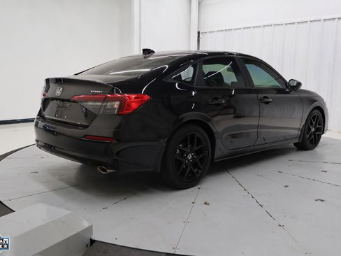 Used 2024 Honda Civic Sport image 4