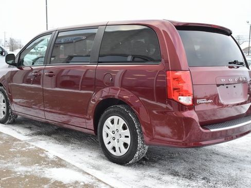 Used 2018 Dodge Grand Caravan SE image 10
