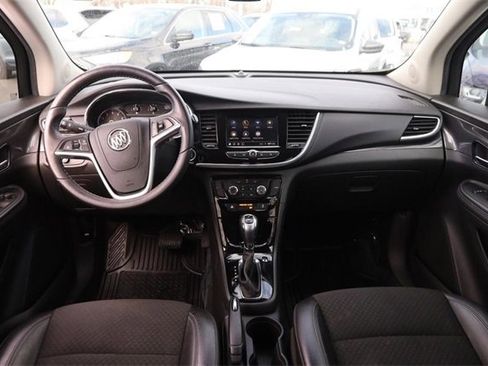 Used 2022 Buick Encore Preferred w/ Safety Package image 19