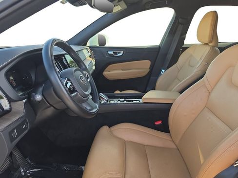 Used 2022 Volvo XC60 B5 Inscription AWD/4WD image 10