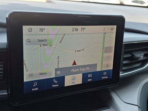 Certified 2023 Ford Explorer XLT w/ Equipment Group 202A AWD/4WD image 18