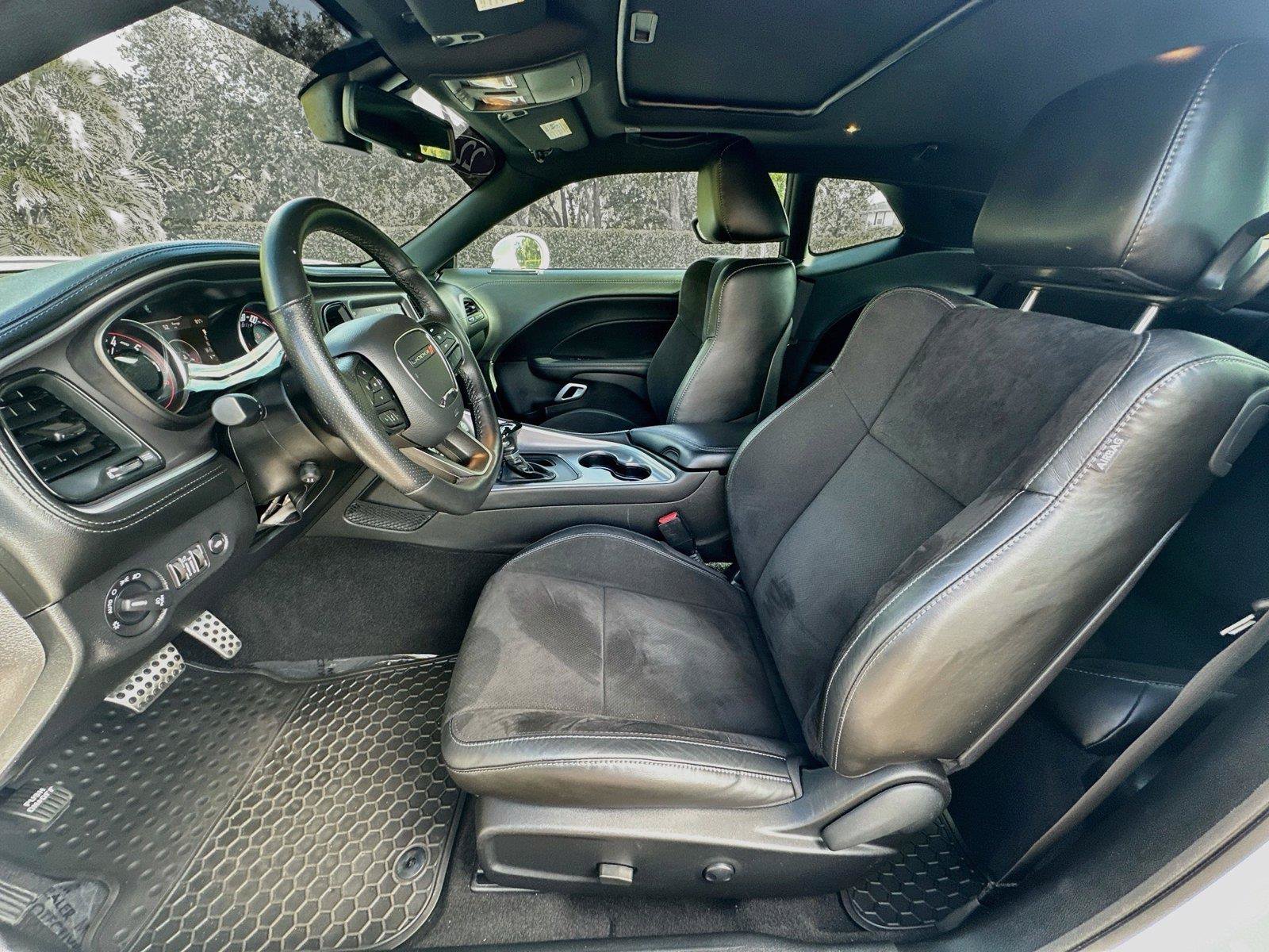 Used 2022 Dodge Challenger R/T w/ Plus Package RWD image 20