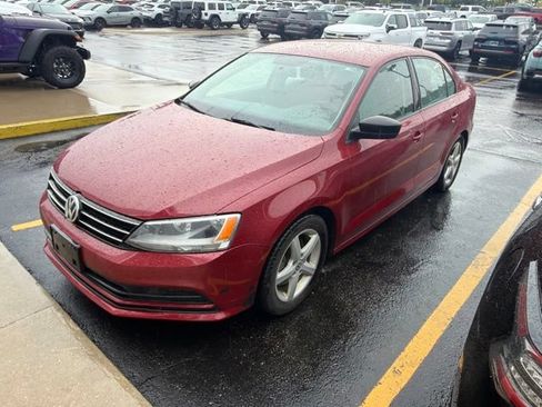Used 2016 Volkswagen Jetta S FWD image 2