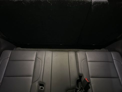 Used 2018 Chevrolet Tahoe LT AWD/4WD image 17