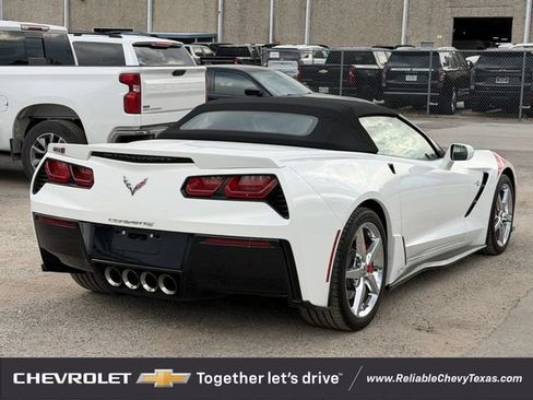 Used 2015 Chevrolet Corvette Stingray Convertible RWD image 4