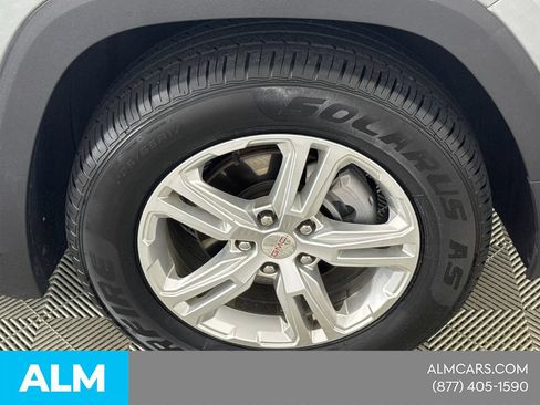 Used 2024 GMC Terrain SLE AWD/4WD image 15