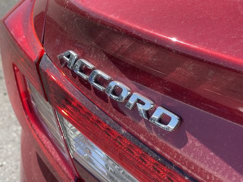 Used 2022 Honda Accord Touring image 7