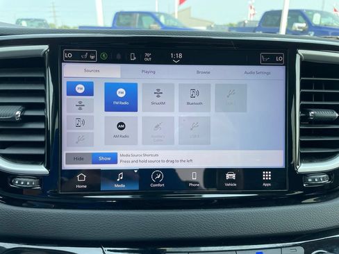Used 2023 Chrysler Pacifica Touring-L FWD image 17