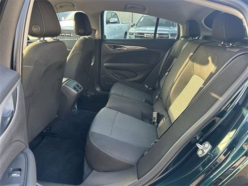 Used 2018 Buick Regal Preferred image 23