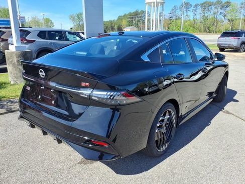 New 2026 Nissan Sentra SR FWD image 3