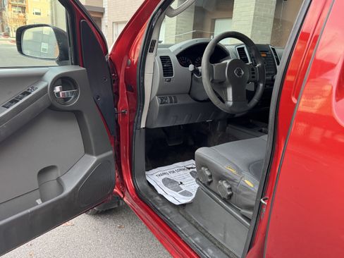 Used 2012 Nissan Xterra S image 14