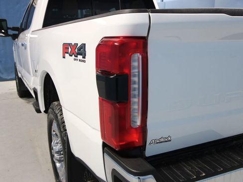 Used 2024 Ford F250 Lariat w/ Lariat Ultimate Package image 37