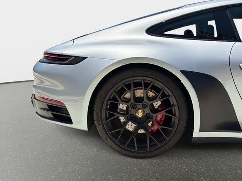 Used 2022 Porsche 911 Carrera S RWD image 18