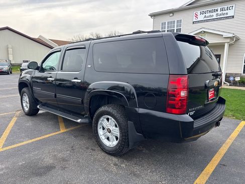 Used 2014 Chevrolet Suburban LT AWD/4WD image 8