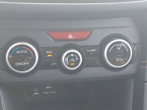 Used 2020 Subaru Crosstrek 2.0i Premium image 22