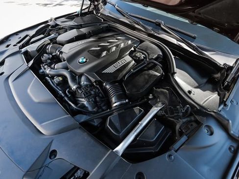 Used 2020 BMW 750i xDrive w/ Executive Package AWD/4WD image 78